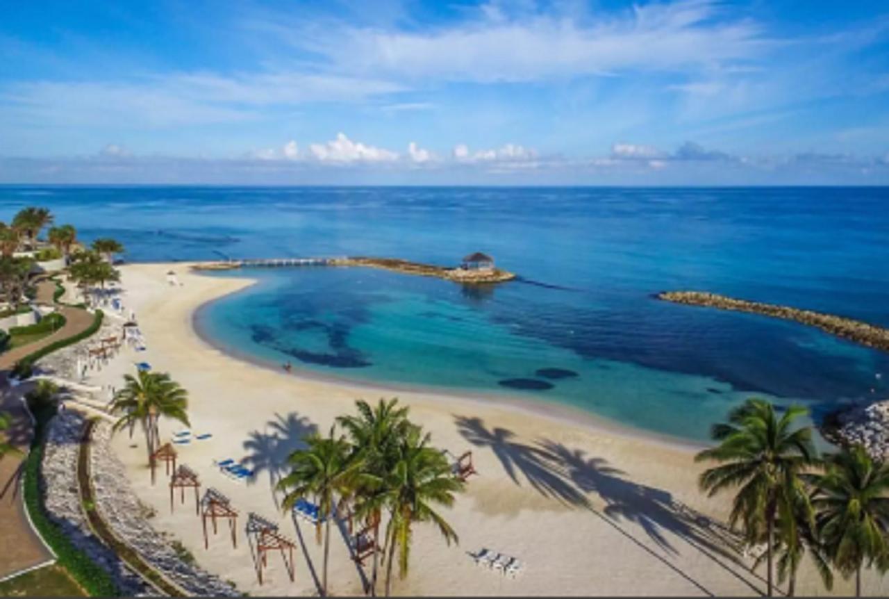 Luxury Villa Sleeps 6, Beach Access, Montego Bay Eksteriør bilde