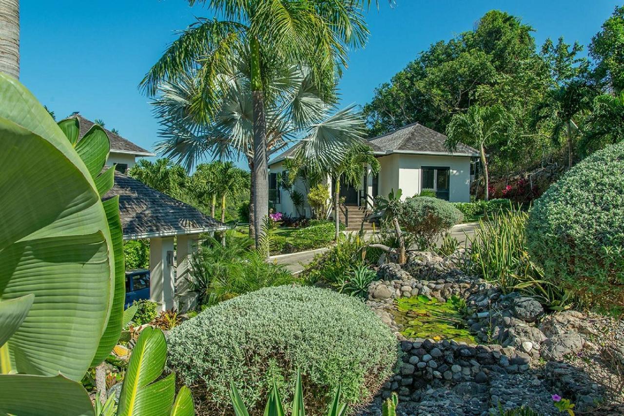 Luxury Villa Sleeps 6, Beach Access, Montego Bay Eksteriør bilde