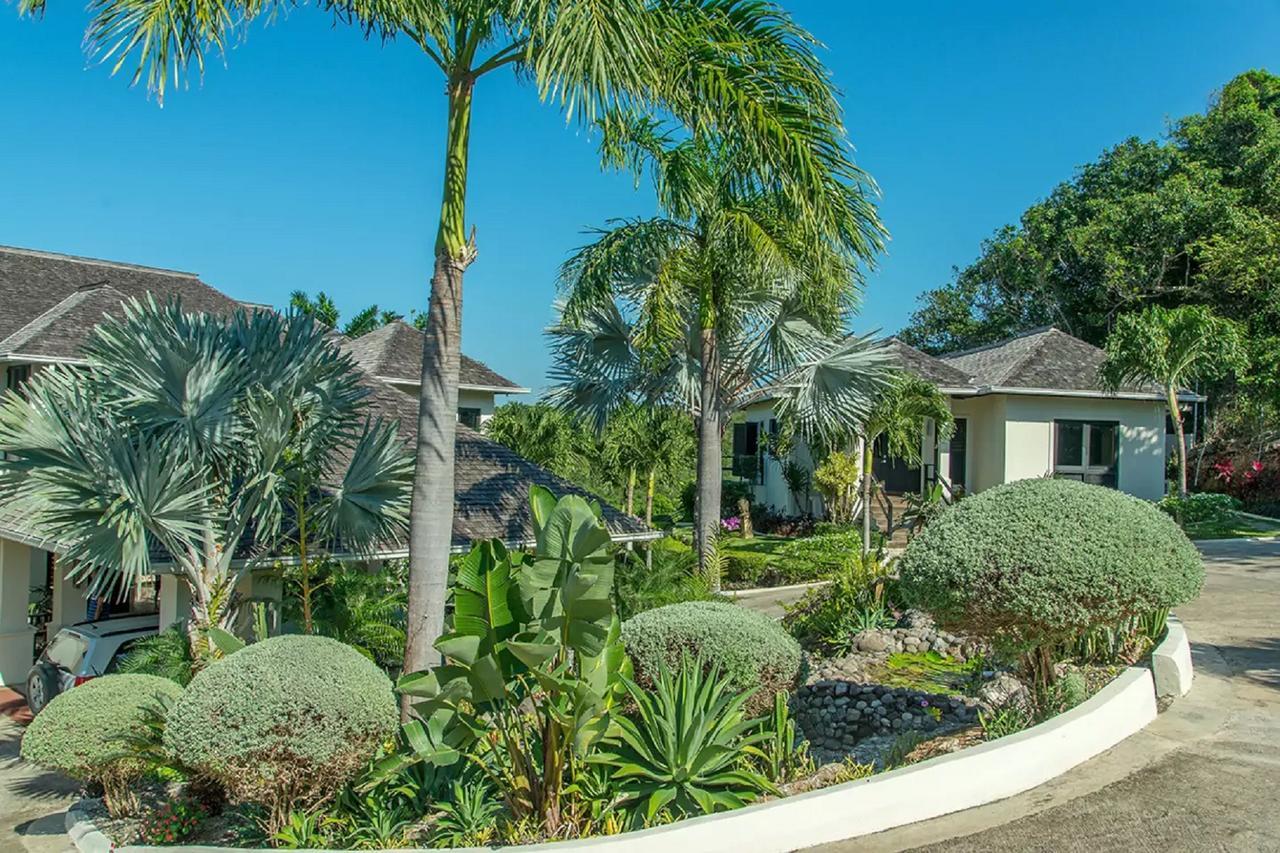 Luxury Villa Sleeps 6, Beach Access, Montego Bay Eksteriør bilde